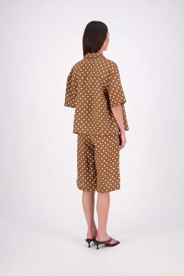N-E-S | DEMI SHIRT | cinnamon spot