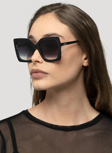 Load image into Gallery viewer, DYNASTY BLK/SMOKE FADE SUNNIES
