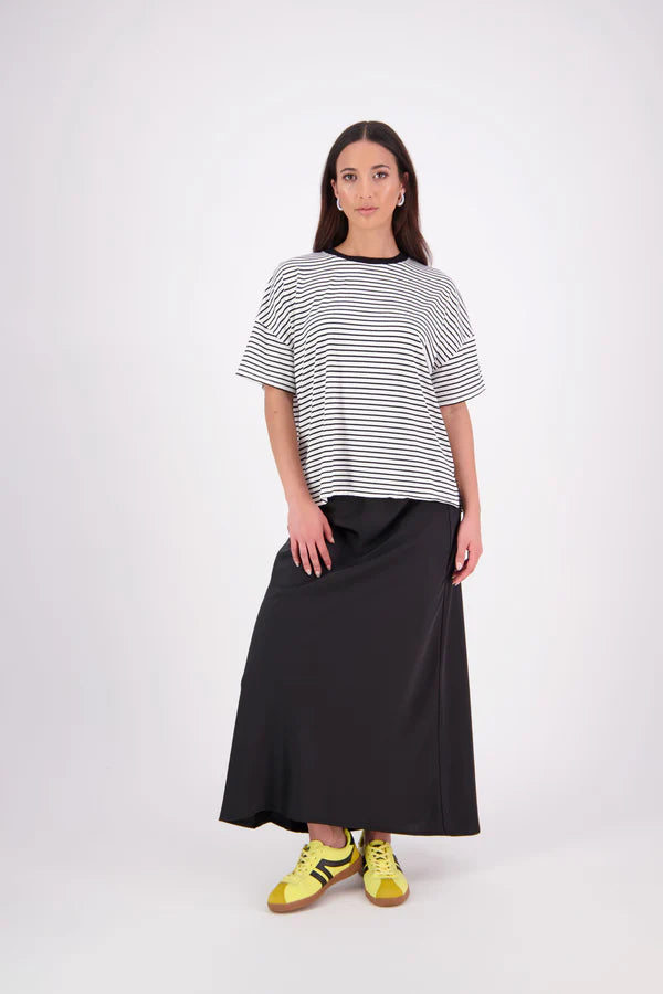 N-E-S | LEE STRIPE TEE