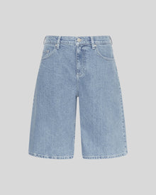 MSCH | ELIDA ADA DENIM SHORTS
The wait is over - the Bermuda short is back and better than ever. Crafted in classic light blue denim, these shorts feature a flattering longer length and a relaxed yet polished fit. Finished with front and back pockets, belt loops, and a traditional button-and-zip closure, they’re the ultimate warm weather staple. Timeless, effortless, and endlessly wearable - your must-have denim short for summer.
