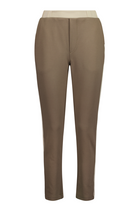 The NES Lilly Piped Pant by N-E-S – a 7/8 straight leg pant with contrast piping, soft stretch fabric and sport-luxe detailing. Comfortable, polished and NZ made.