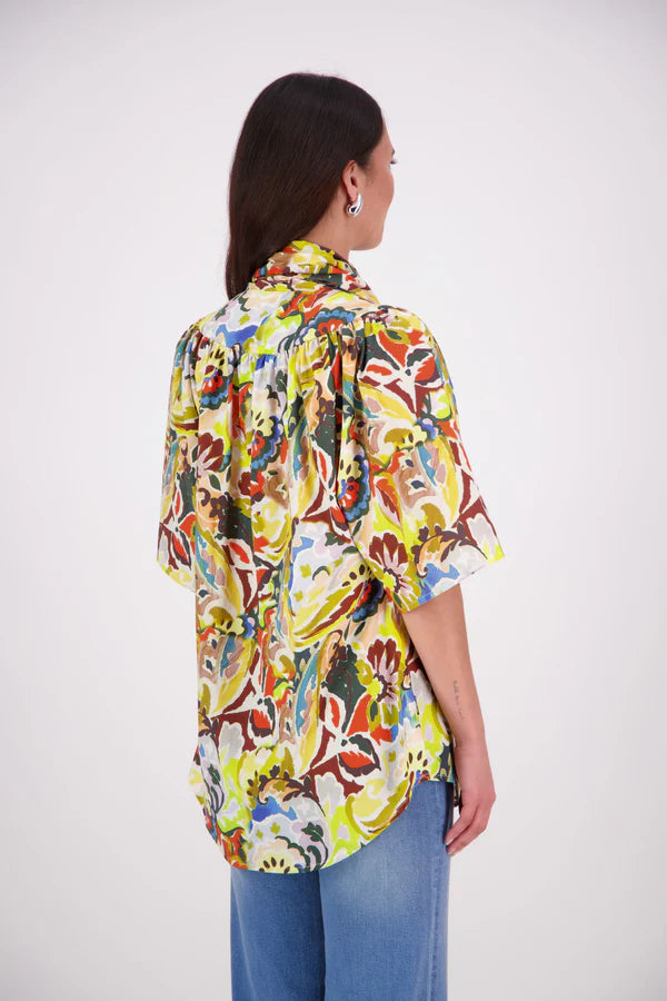 The N-E-S Nova Shirt blends the best of our Ayla, Mon, and Del shirts into one must-have wardrobe piece. Featuring elbow-length sleeves, a soft drop hem at the front and back, and a playful neck tie that can be styled multiple ways—bowed, looped, or reversed and tied at the back. Designed for versatility and charm, the Nova Shirt is a timeless addition to elevate your everyday style.

Our model is 174cm and wear a XS/S (8-10)

Composition: Cotton

Designed and Made in New Zealand