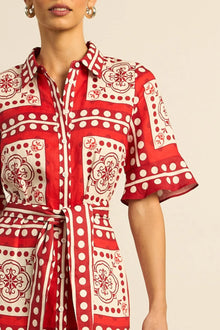 ZOE KRATZMANN | OASIS DRESS
crafted in linen, the oasis dress features a tiered skirt adding movement to the relaxed silhouette. A self tie belt and shell buttons running down the front allow for versatile styling options, making this piece the perfect travel companion. a European-inspired motif in bold red and white, alive with colour and vibrance.
100% linen
feminine silhouette
zk exclusive scarf print&nbsp;
wide fabric self tie belt
shell buttons&nbsp;
tiered skirt
softly fluted cuff on sleeve 