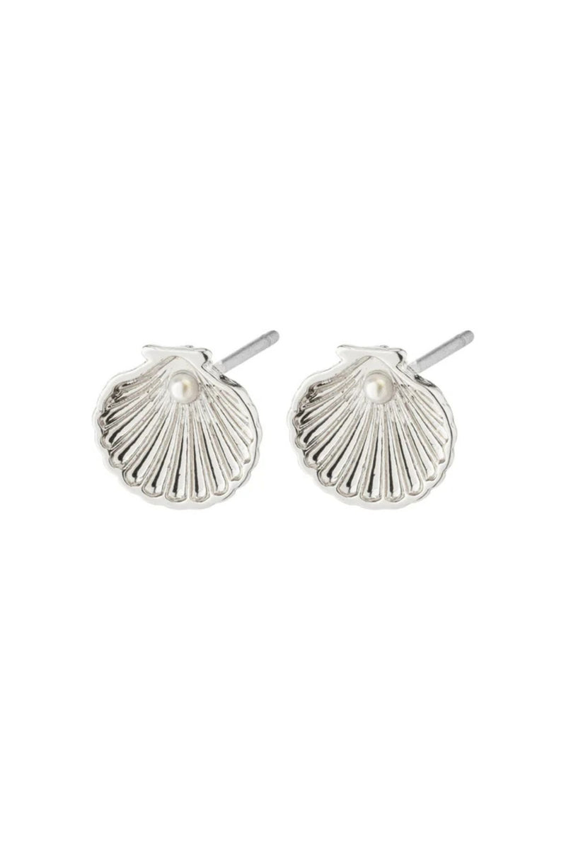 The Opal seashell earrings are the ultimate micro studs
With delicate white micro beads
Measures 8 mm
An elegant touch
Made from 81% recycled material
Available in Gold-plated &amp; Silver-plated