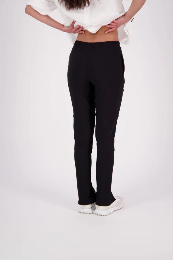 Sector Split Pant – A Fresh Take on a NES Classic

An evolution of our popular Section Pant, the N-E-S Sector Split Pant features signature panel detailing with a modern hem split for added edge. Designed in stretch twill for all-day comfort, it offers a flat front panel with a ¾ elasticated waistband wrapping into the front for a smooth, flattering fit. A versatile staple with everyday ease and tailored appeal.