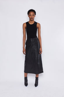 Velocity Leather Skirt – Power Dressing with a Polished Edge
Level up your wardrobe with the Velocity Leather Skirt – a sleek, high-waisted essential that fuses modern minimalism with confident style. Designed for effortless wear from desk to dinner, this skirt makes a statement while keeping comfort in mind.
