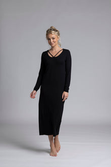 The NES Long Sleeve Lattice Slip Dress is the ultimate go-to lounge dress, designed for effortless comfort and versatility. Crafted in our signature reversible lattice fabric, this long sleeve slip dress is relaxed through the body for easy wear. Wear it solo for a minimalist look, or layer with an oversized coat or shirt for elevated styling.